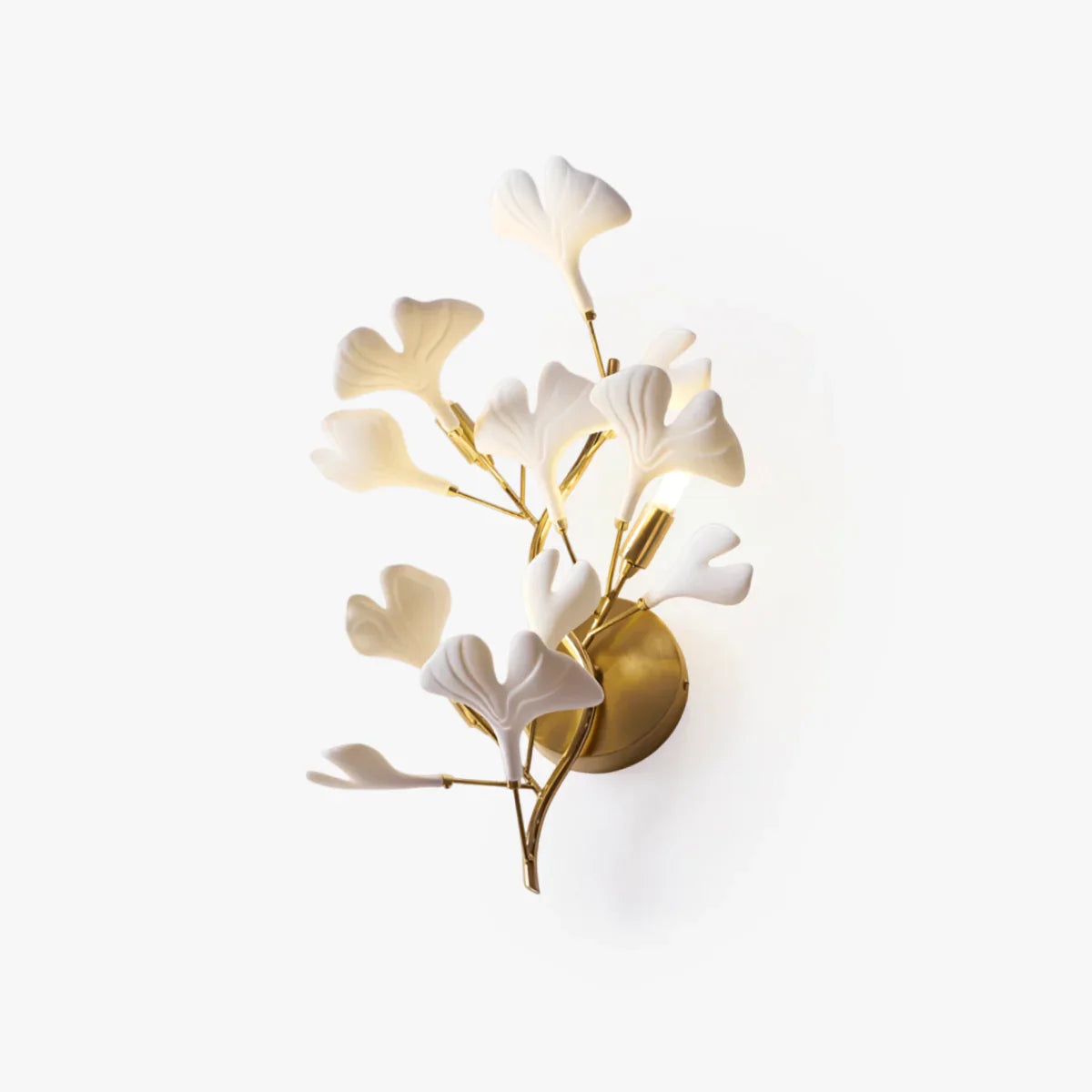 JINSHE How to Style Riven Gingko Wall Lamp | Ginkgo Leaf Art Wall Lamp | JINSHE in a bedroom Space