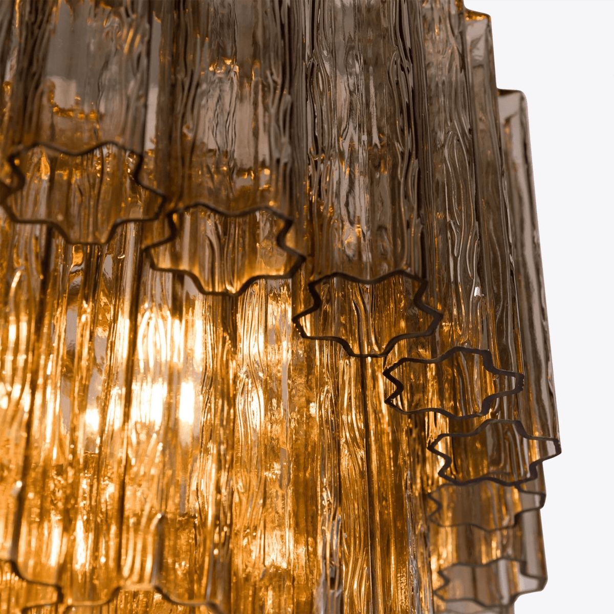 Grande Treviso Curated Mouth-Blown Frosted Glass – side angled contour profile
