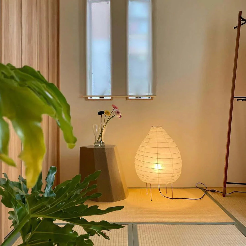 22N Table Lamp