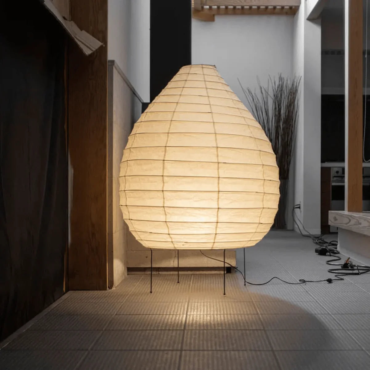 Washi Paper Floor Lamp View 2 | Washi Paper Floor Lamp | Designer Wabi-Sabi Style | Eye-Comfort Warm Light | JINSHE | JINSHE