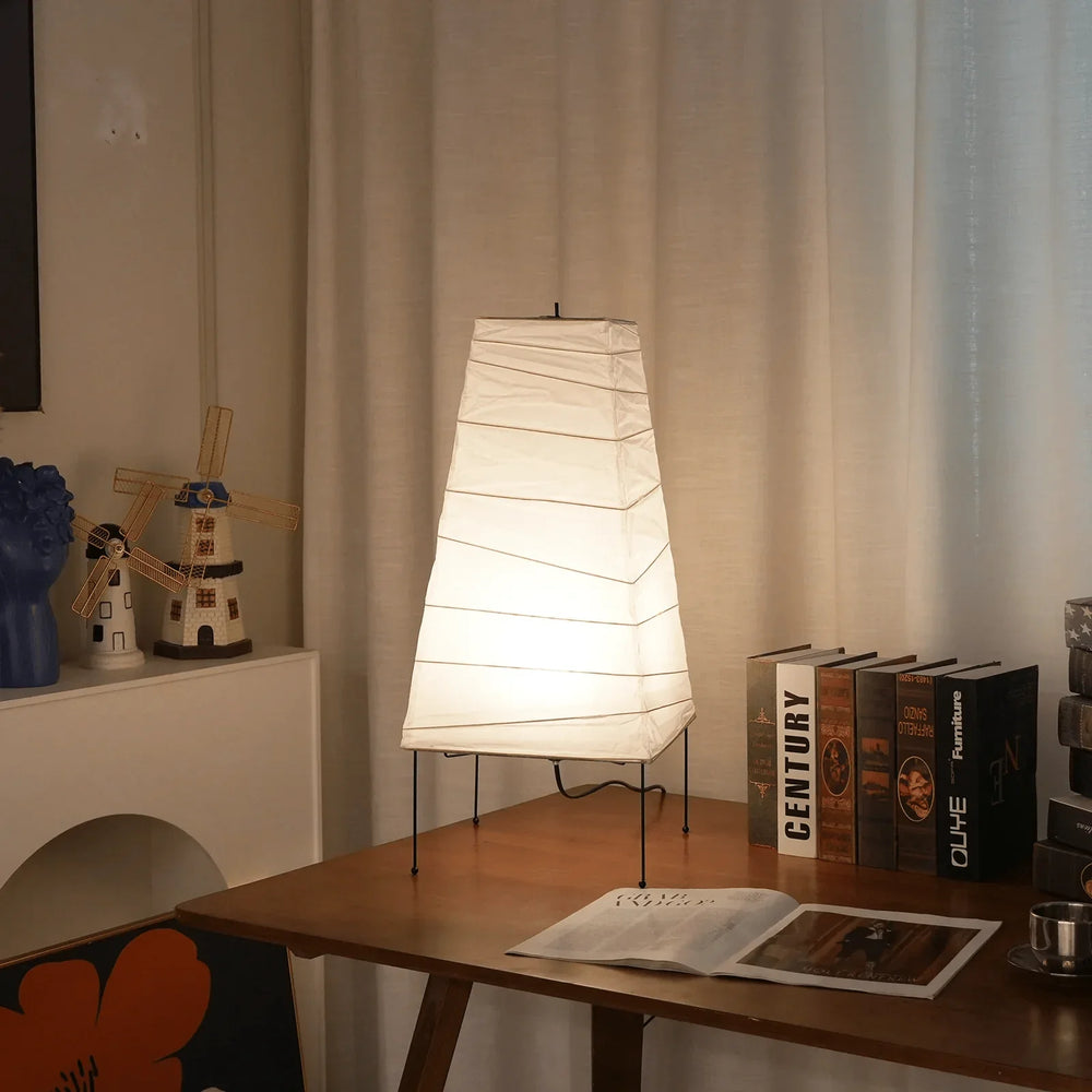 4N Table Lamp