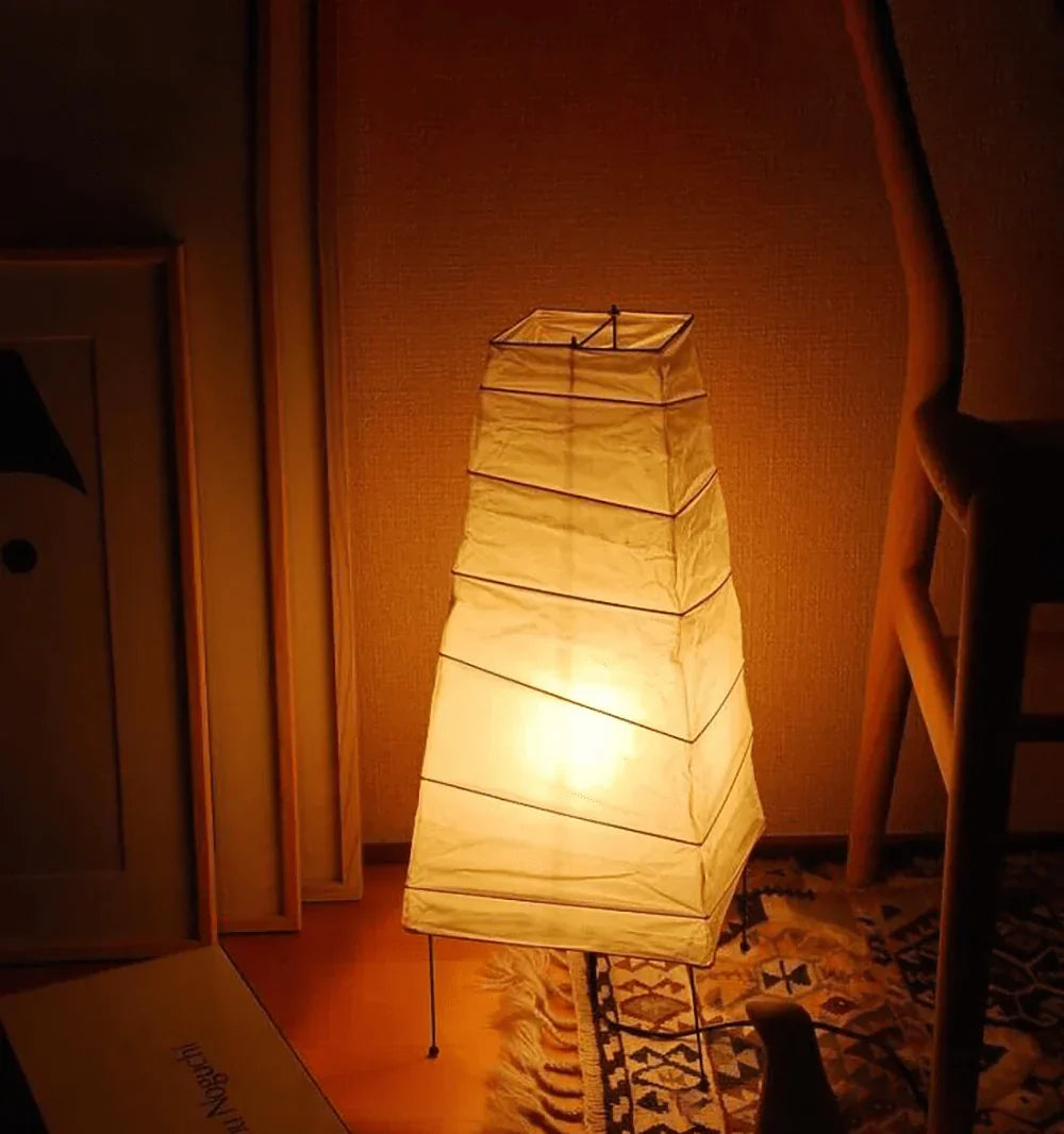 4N Table Lamp