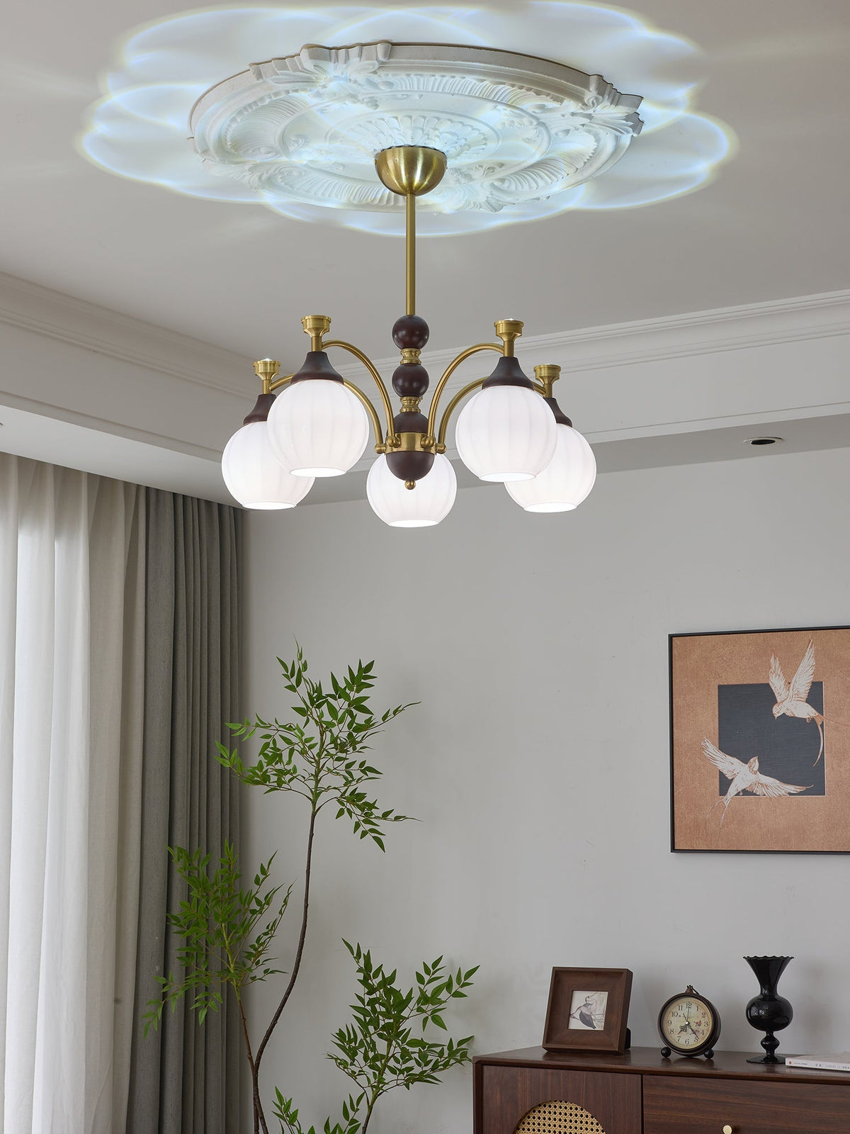 Callidora Curated Mouth-Blown Frosted Glass Chan – handcrafted surface texture