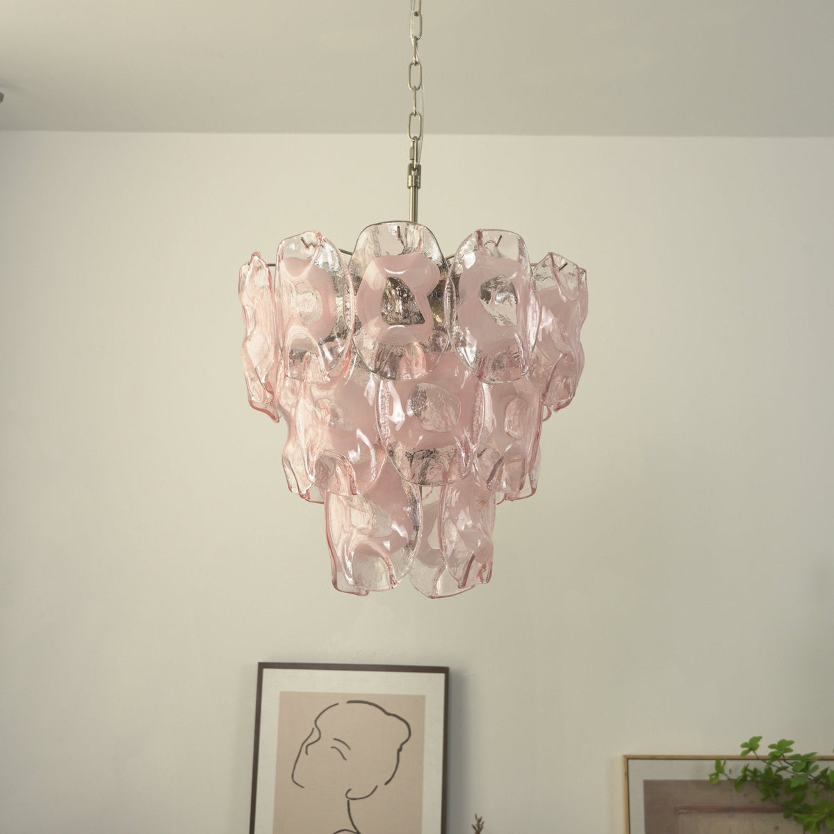 Frostelle Glass Curated Mouth-Blown Frosted Glas – spatial dining room perspective
