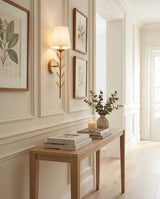Aurevine Curated Alabaster Wall Sconce – macro detail view
