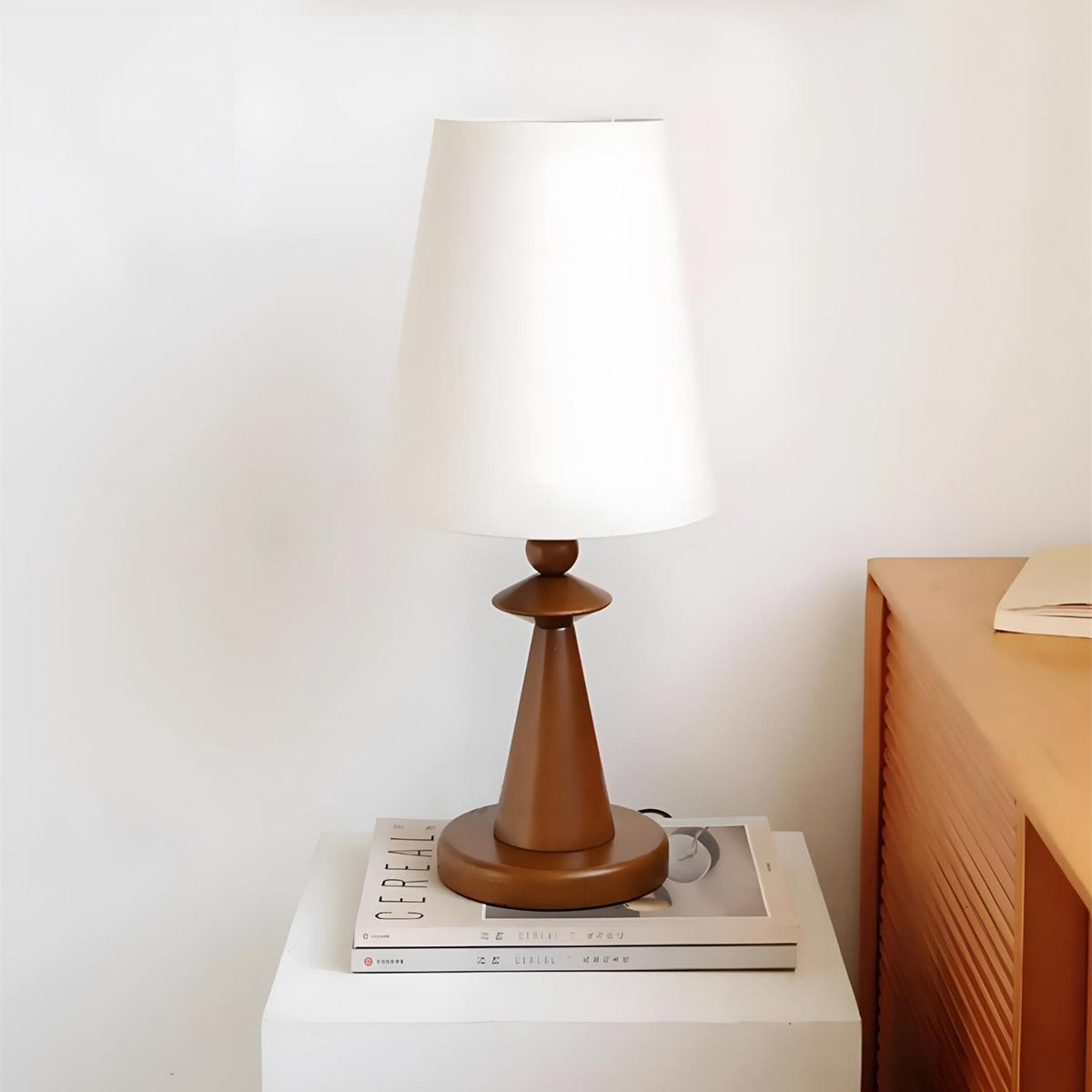Hollinford Table Lamp – Handcrafted Material Texture and Detail View