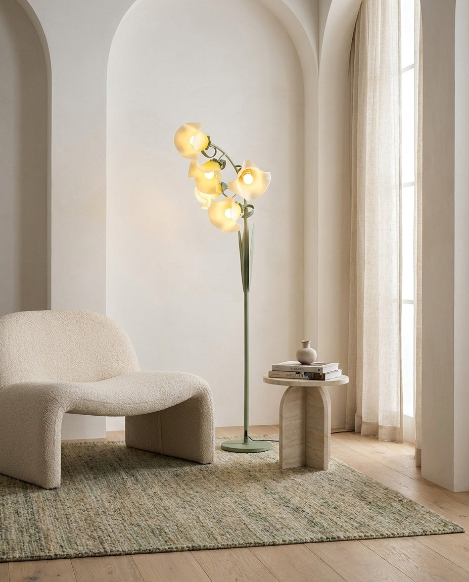 Meadowvine Floor Curated Optical Acrylic Floor L – unlit natural material contrast