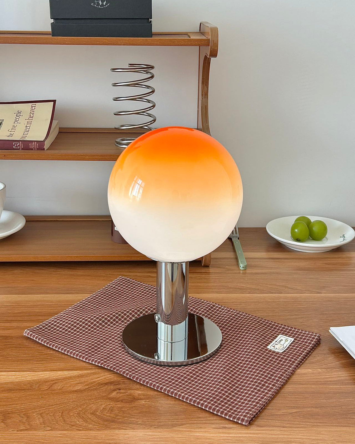 Veylan Curated Mouth-Blown Frosted Glass Table L – macro detail view