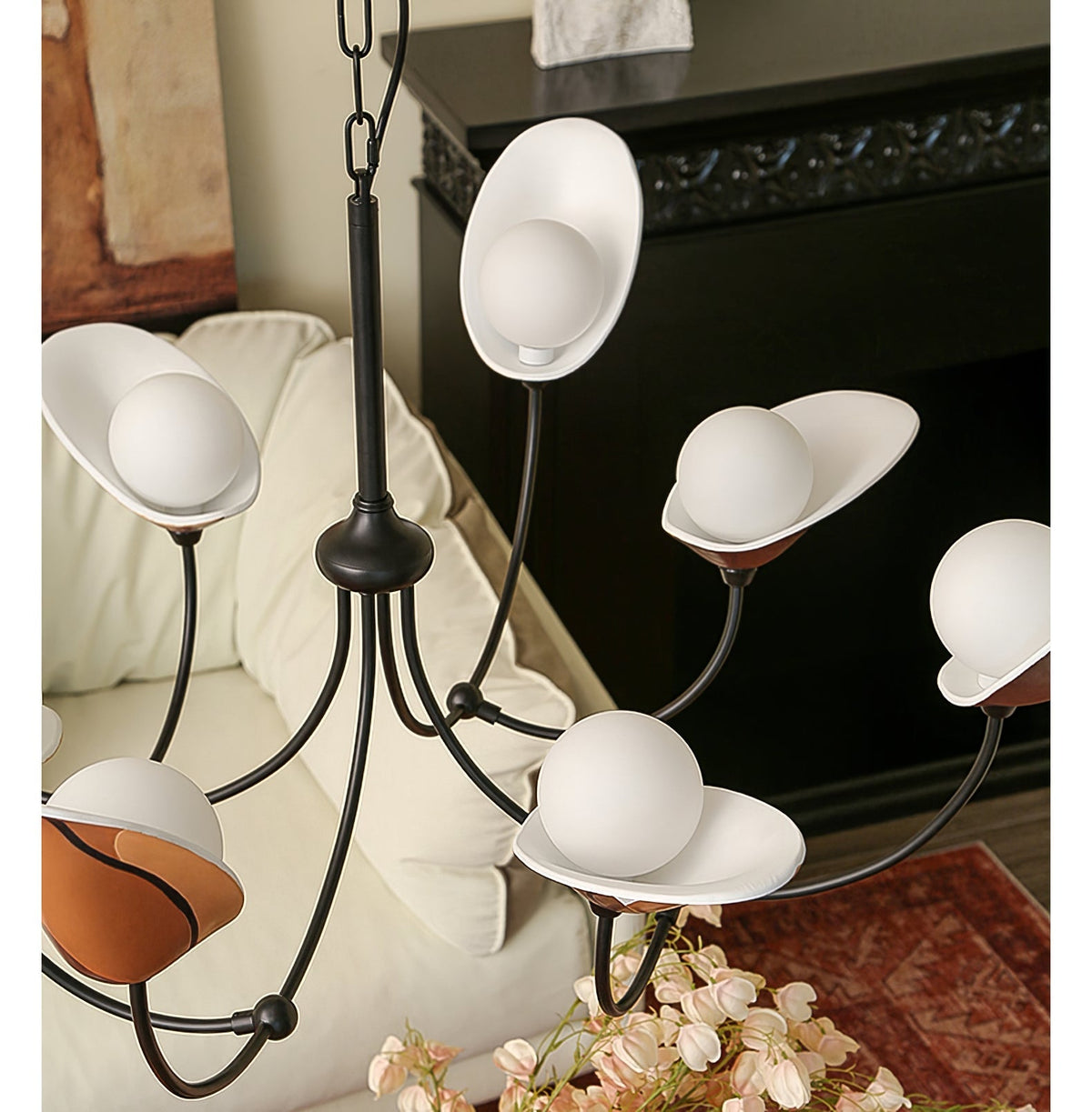 Florea Bloom Curated Mouth-Blown Frosted Glass C – handcrafted surface texture