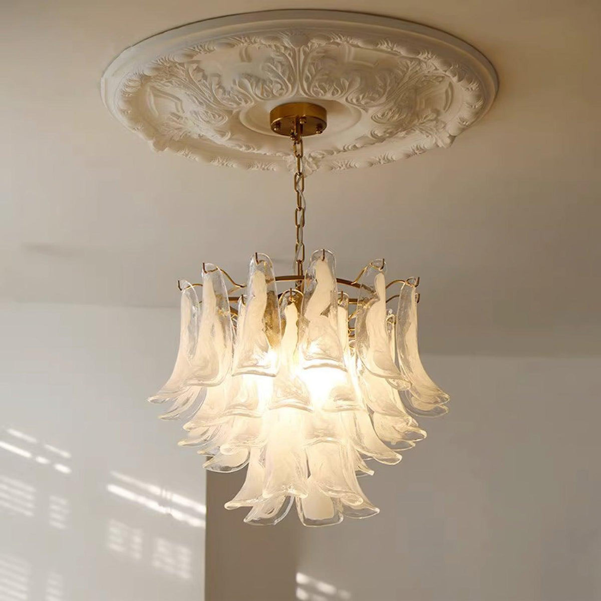 Murano Glass Leaf Chandelier – Ambient Illumination in Luxury Interior Setting View 32