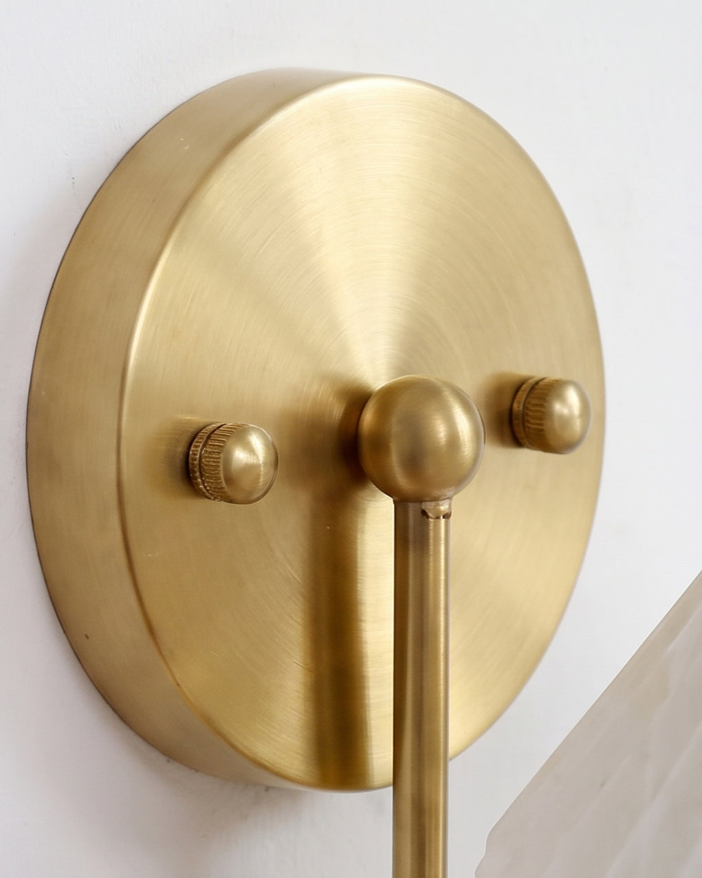 Kismet Alabaster Curated Alabaster Wall Sconce – spatial dining room perspective