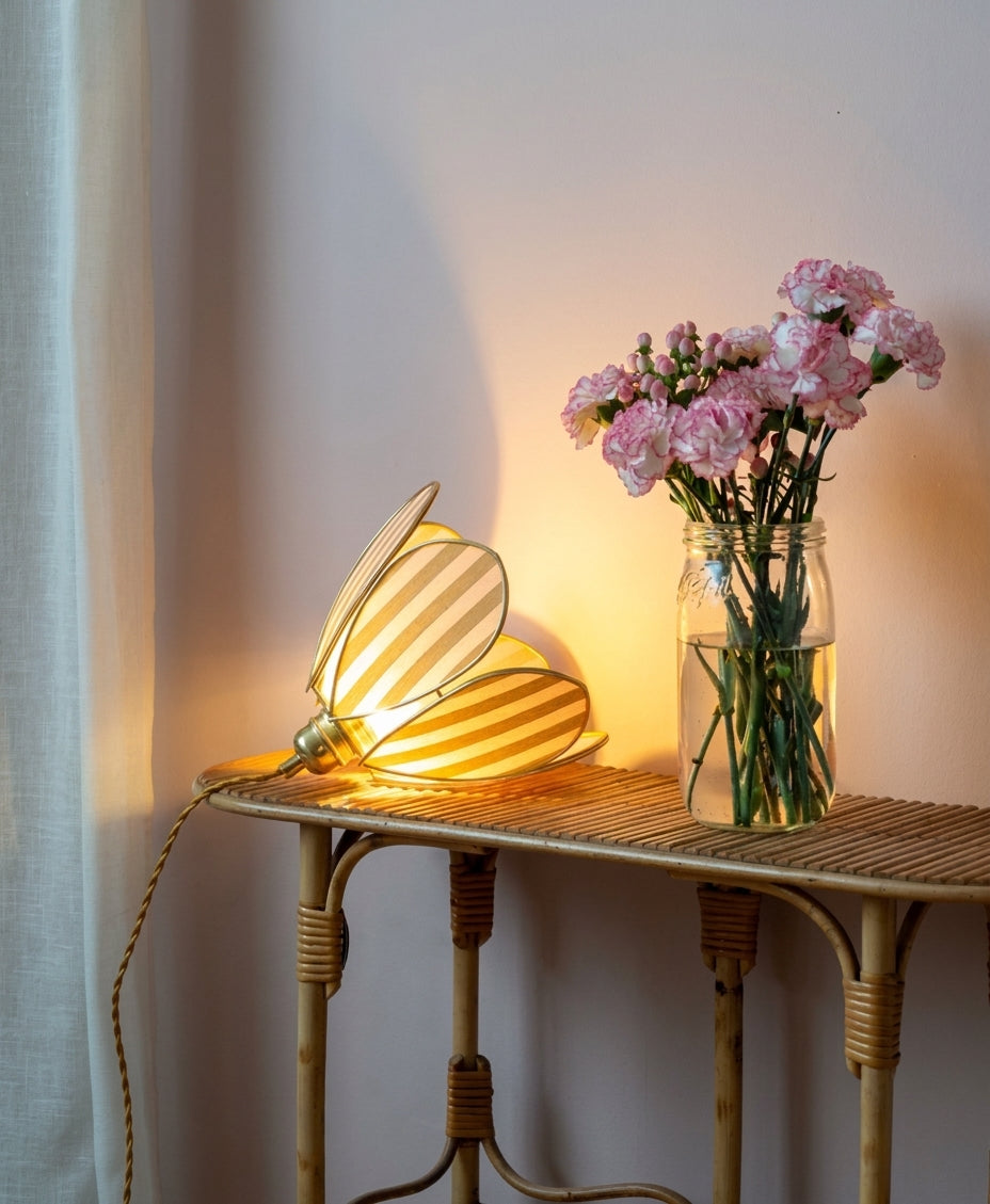 Lienne Curated Iron & Glass Pendant Light – dimensional scale reference