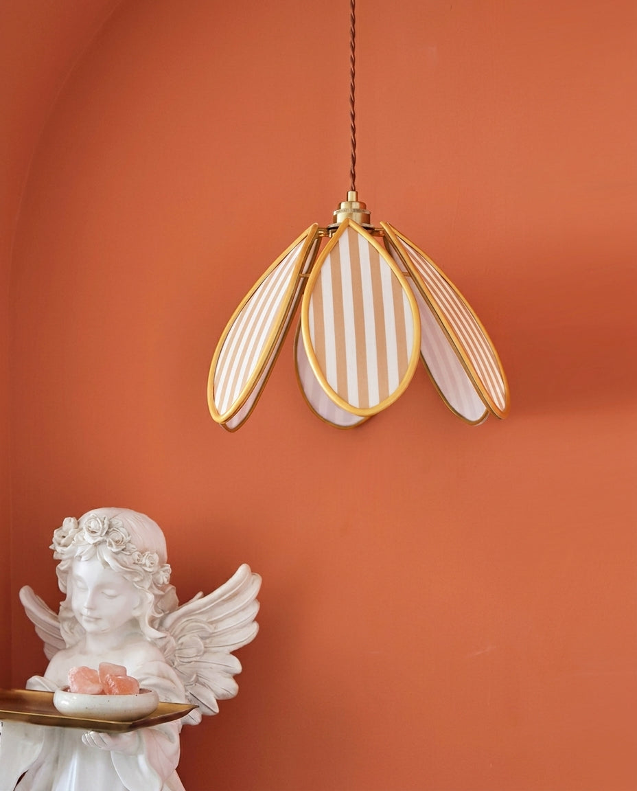 Lienne Curated Iron & Glass Pendant Light installed in residential dining space