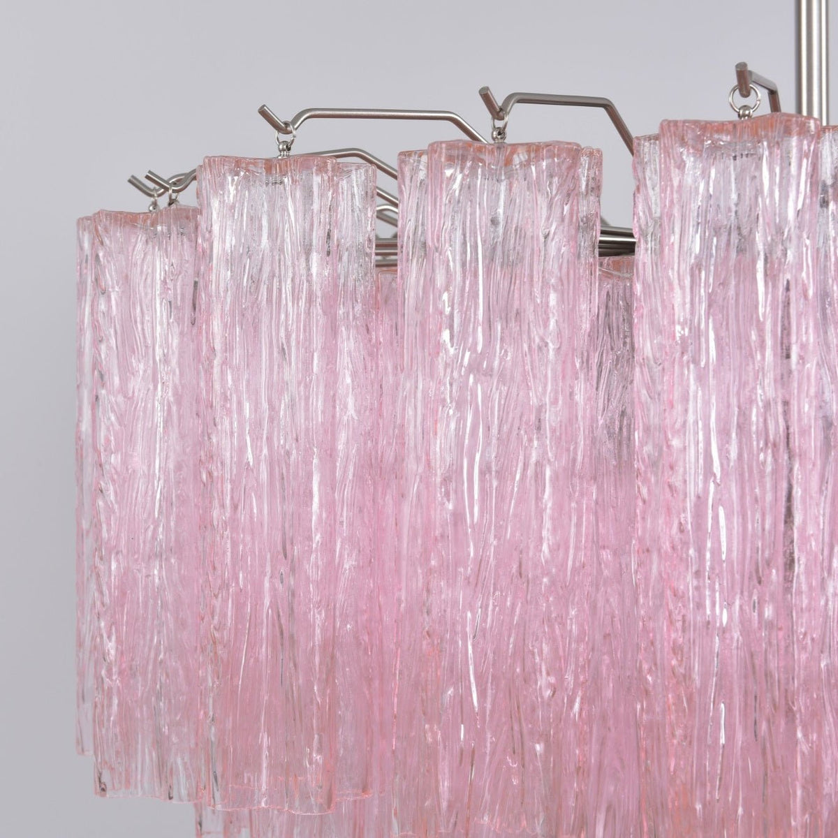 Lucente Rosa Curated Mouth-Blown Frosted Glass C – illuminated warm ambiance setting