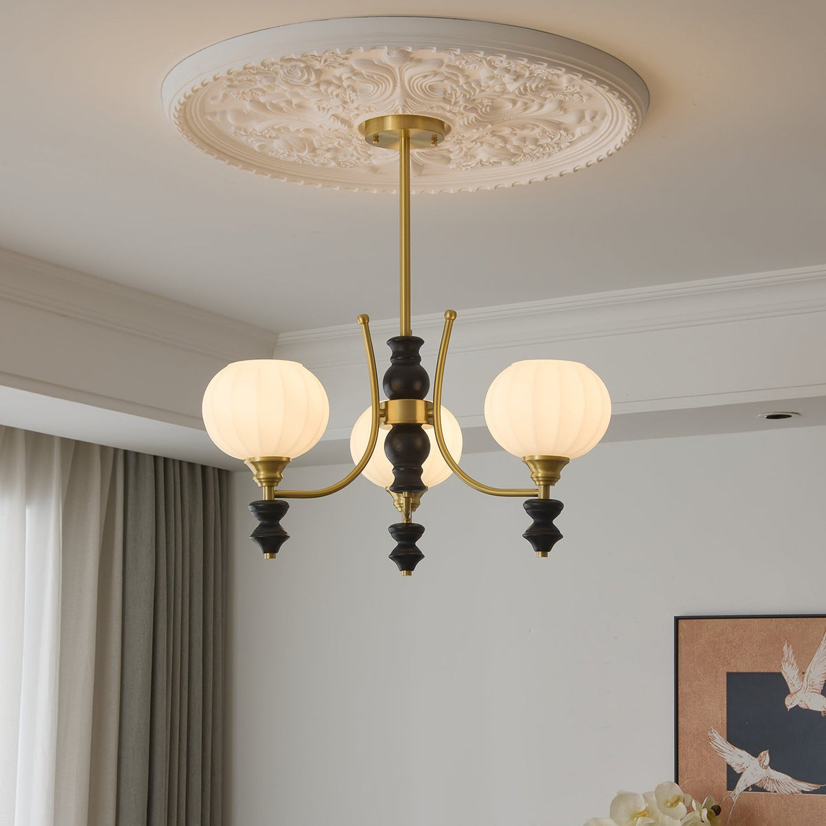 Lucerna Royale Curated Mouth-Blown Frosted Glass – spatial dining room perspective