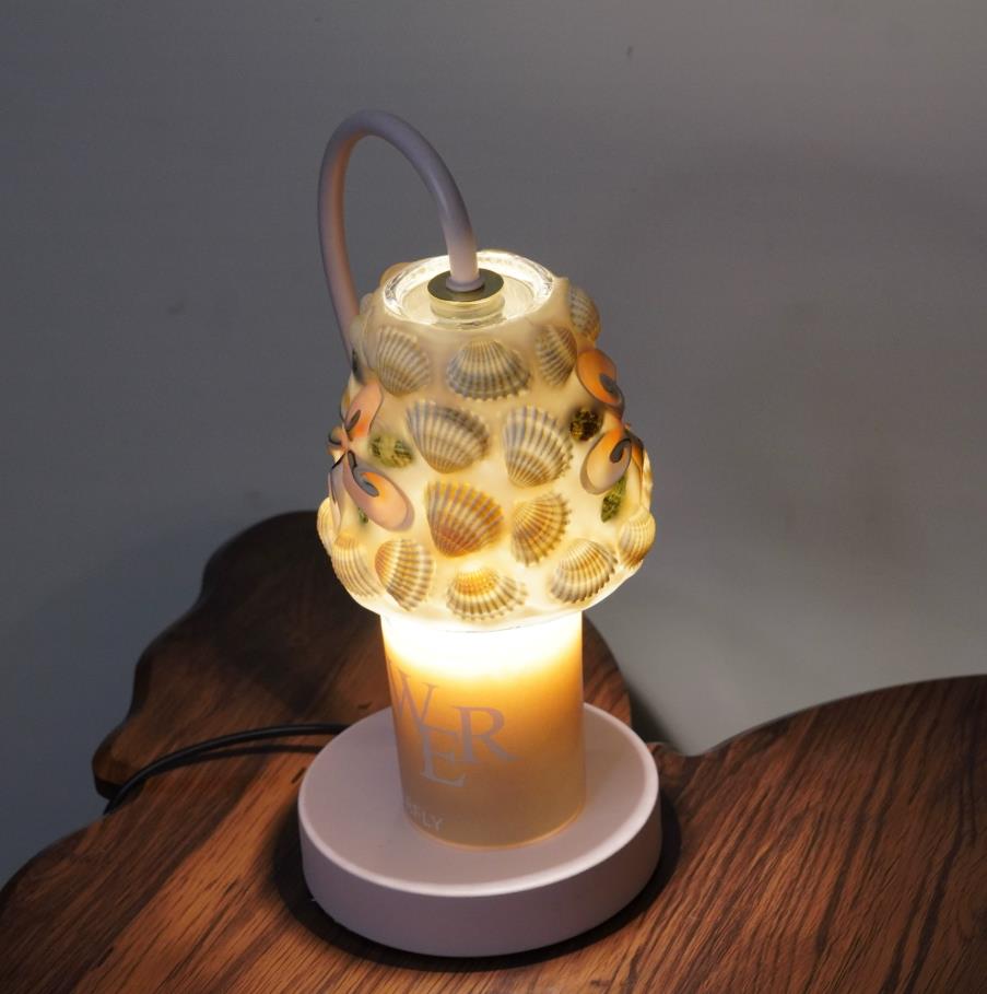 Marivelle Candle Warmer Curated Mouth-Blown Fros – macro detail view #1