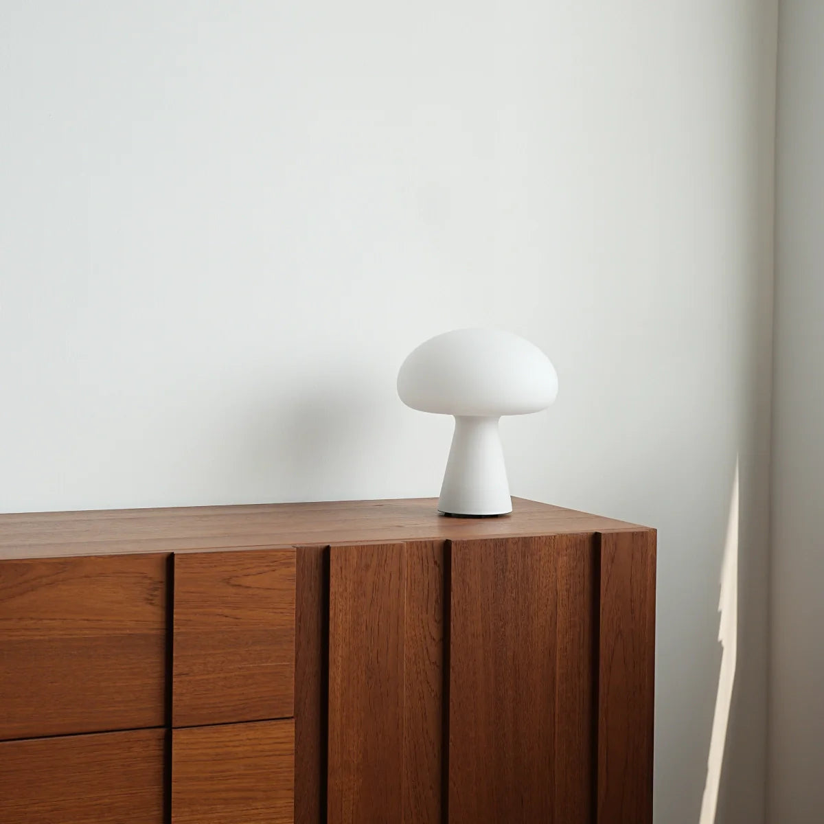 ABS Table Lamp View 5 | Mushroom Table Lamp | Nordic Designer ABS | JINSHE | JINSHE