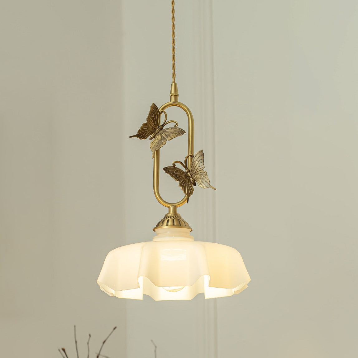 Papilora Curated Amber Art Glass Pendant Light – handcrafted surface texture #1