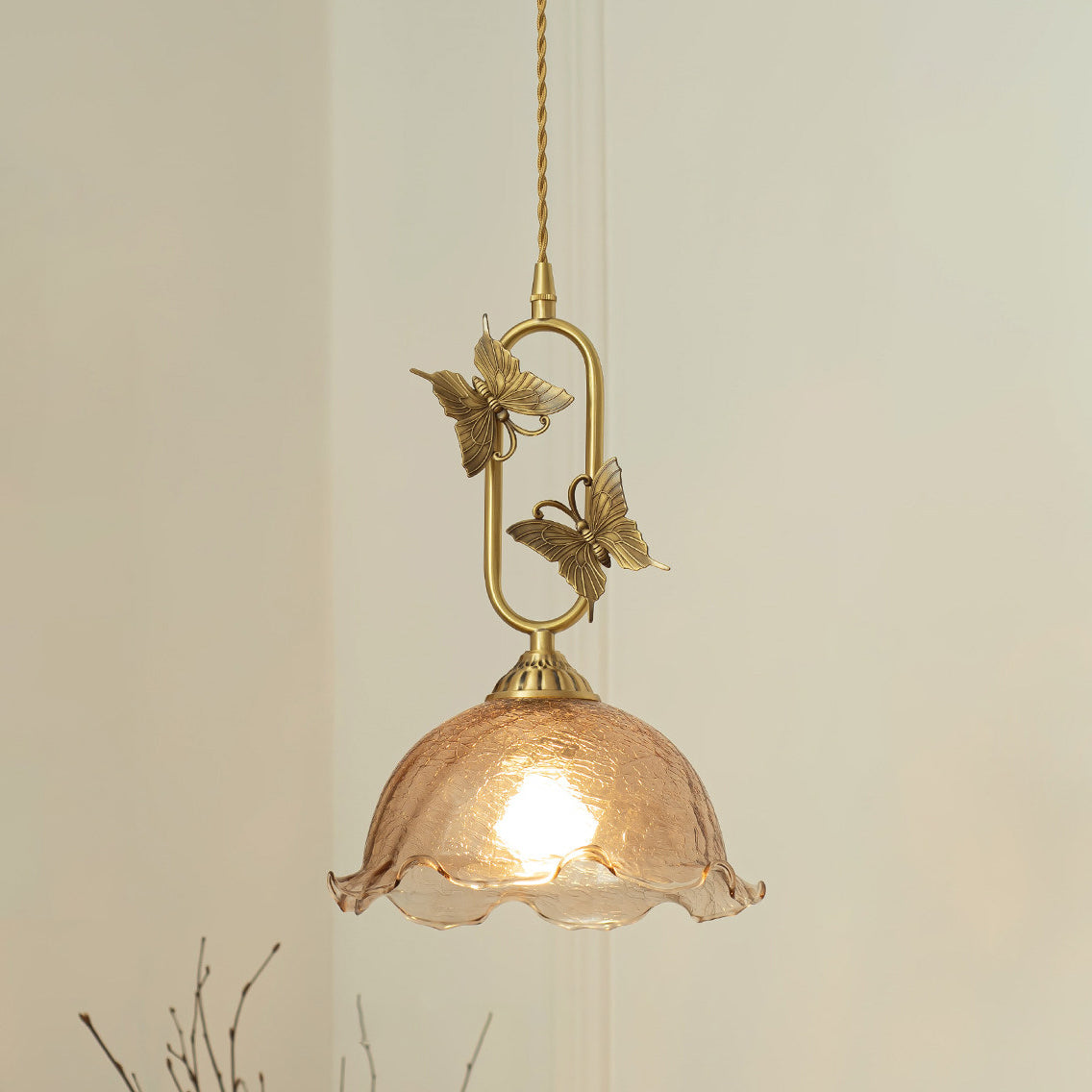 Papilora Curated Amber Art Glass Pendant Light – structural canopy joint detail #1