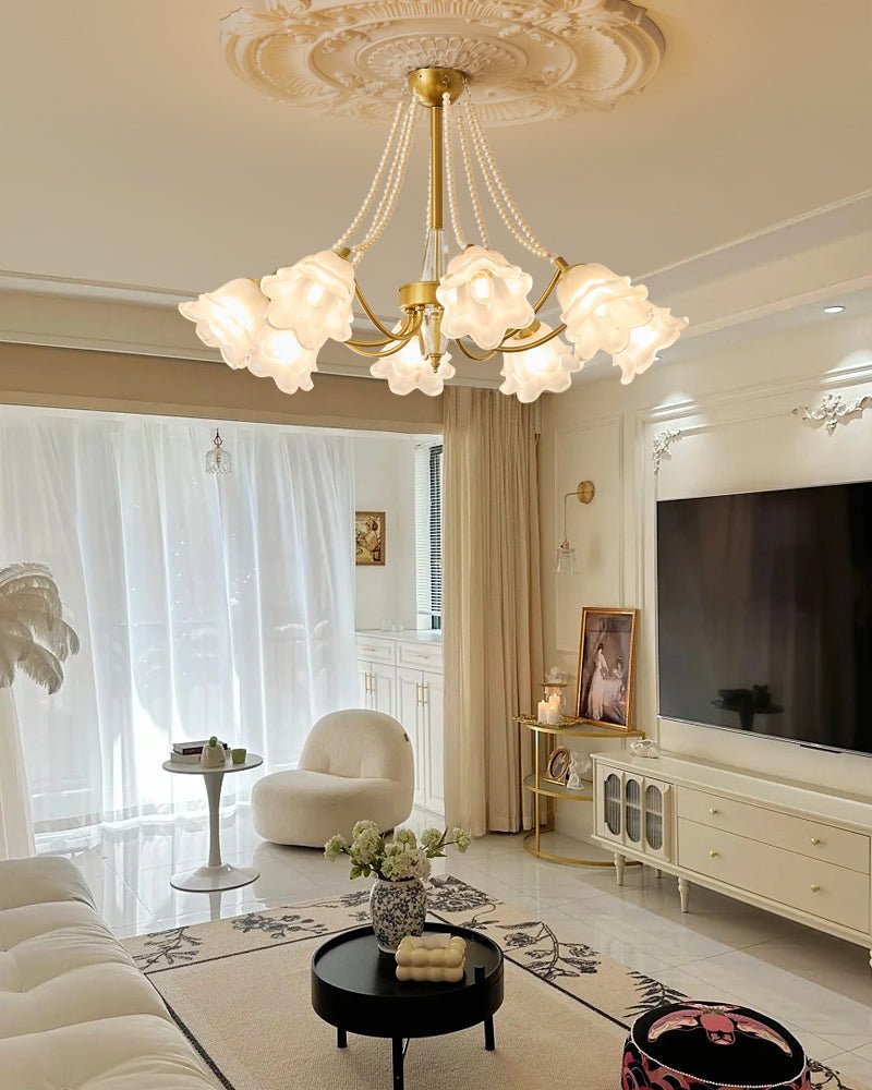 Rosemarie Bloom Curated Mouth-Blown Frosted Glas – illuminated warm ambiance setting