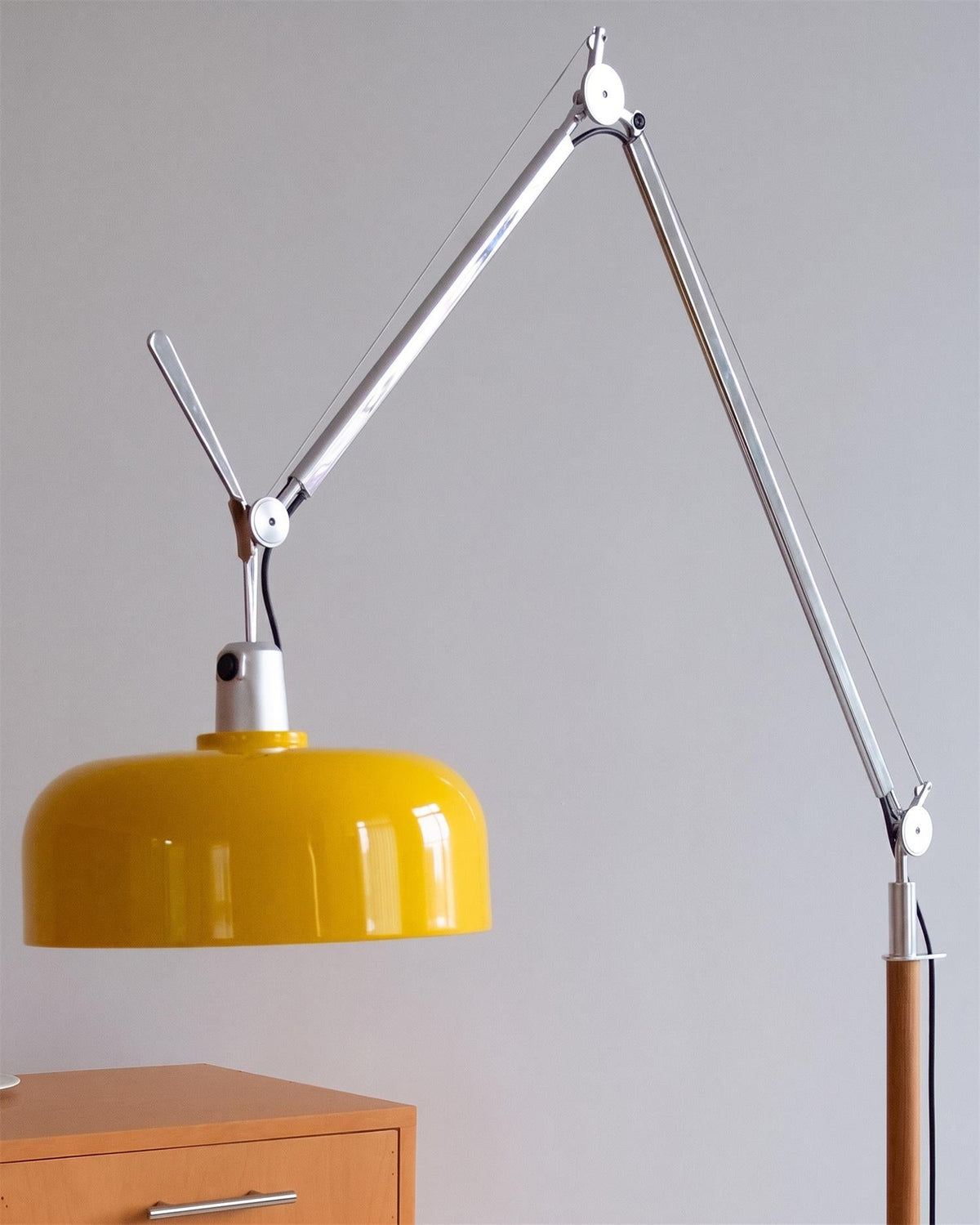Rosso Floor Curated Iron & Glass Floor Lamp – architectural ceiling profile