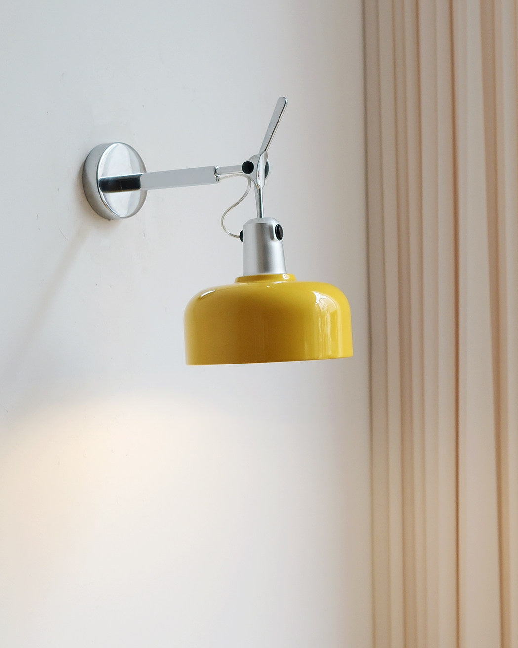 Rosso Curated Iron & Glass Wall Sconce – handcrafted surface texture