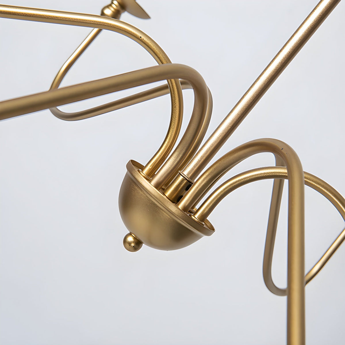 Timeless Gold Candle Curated Mouth-Blown Frosted – side angled contour profile