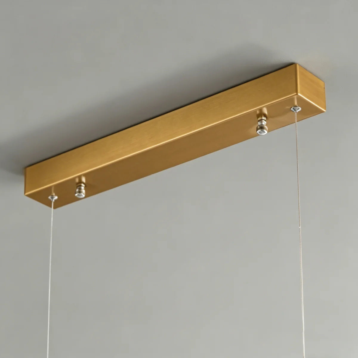 Spanish Alabaster Chandelier View 17 | Natural Spanish Alabaster Trinidad Linear Disc Chandelier | Modern Luxury Lighting | JINSHE | JINSHE