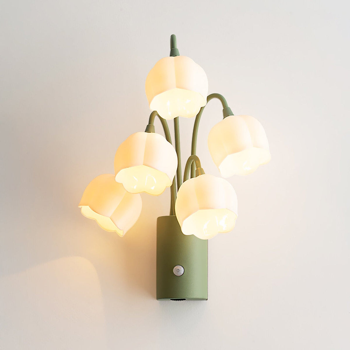 Tulivelle Curated Optical Acrylic Wall Sconce – spatial dining room perspective