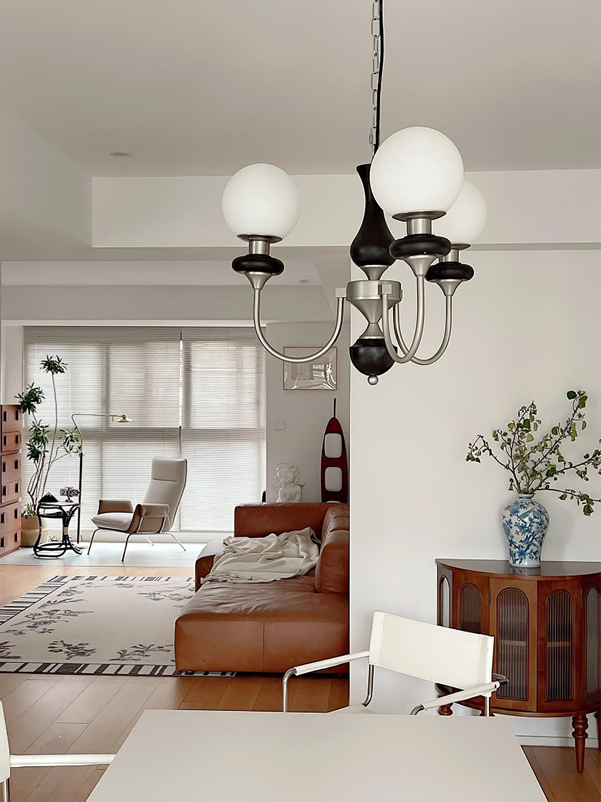 Retro Monique Curated Mouth-Blown Frosted Glass – dimensional scale reference